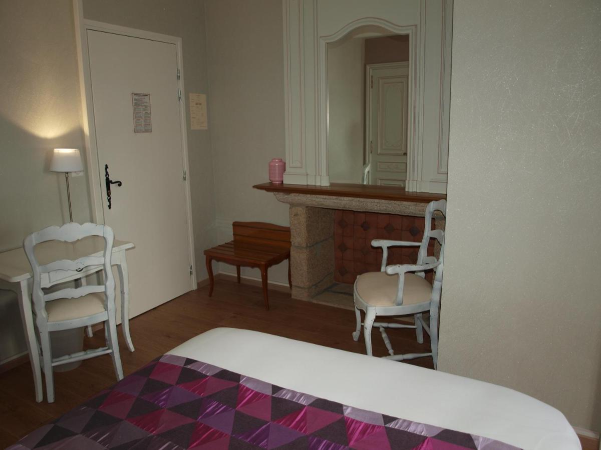 Hotel Les Deux Magots La Roche-Bernard Esterno foto