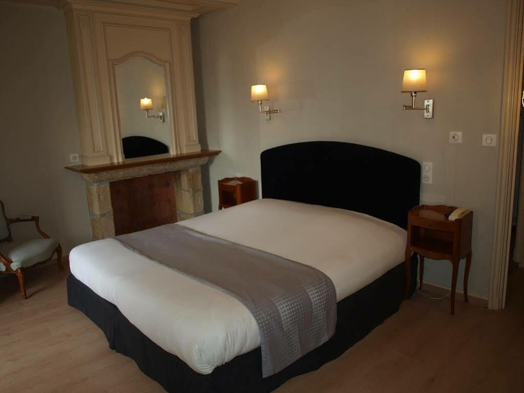 Hotel Les Deux Magots La Roche-Bernard Esterno foto