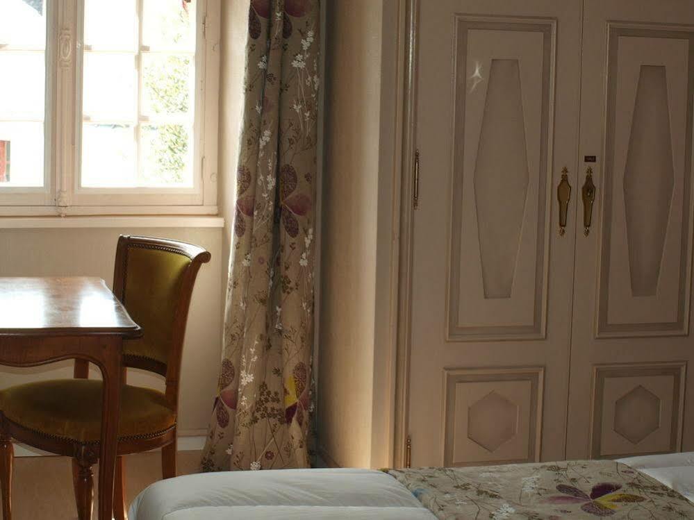 Hotel Les Deux Magots La Roche-Bernard Esterno foto